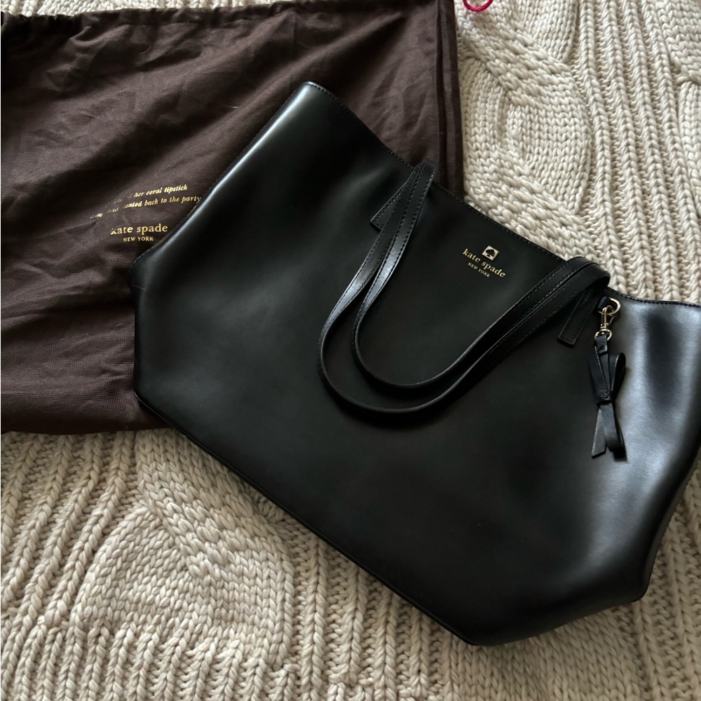 Kate Spade black zipper tote